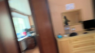 Какие тити, зацените ?? Ну а арендную плату мне простите..